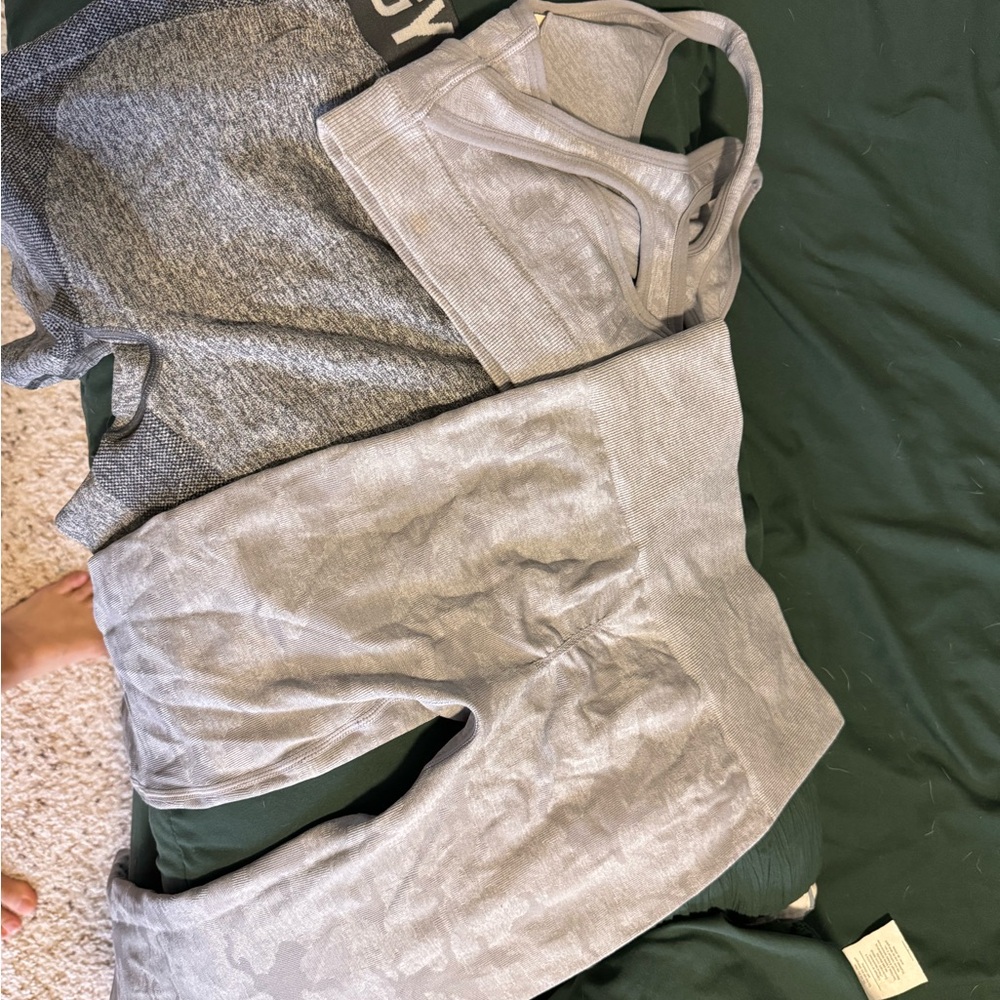 Gymshark bundle - Picture 2 of 2